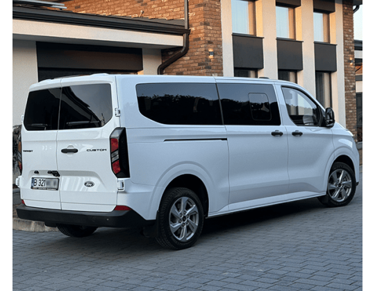 Ford Custom, 8+1 locuri Automatic